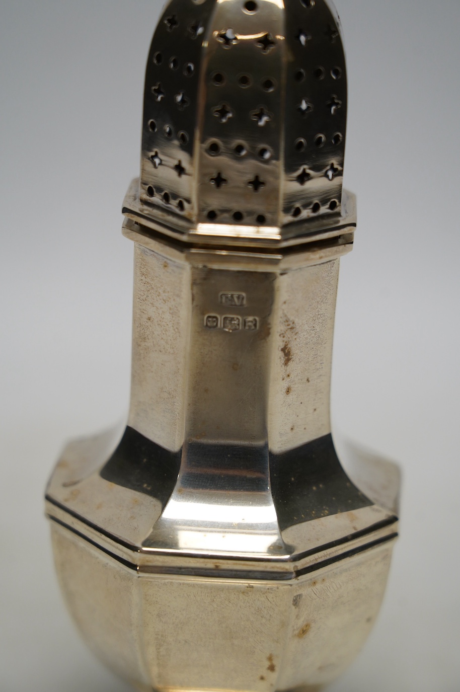 An Elizabeth II silver octagonal sugar caster, Viners Ltd, Sheffield, 1959, 18cm, 5.6oz. Condition - fair to good.